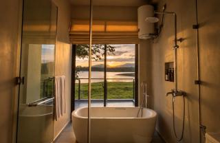 Lakefront Private Pool Villa Full Privacy Nature Escape - 5