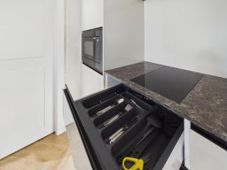 B34 Loft Apartments - 8