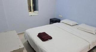 OYO 90862 Hotel Small City - 4