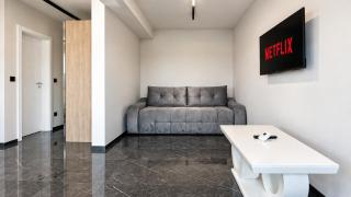 Art Deluxe - Private Parking - 8