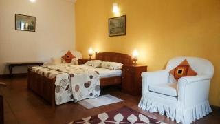 Tea Leaf Retreat - 2