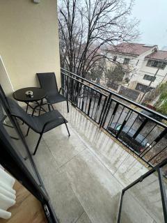 Glam Apartments Lipatti near Mall and City Center - Parking Option - 5
