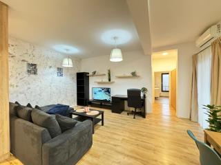 Glam Apartments Lipatti near Mall and City Center - Parking Option - 3