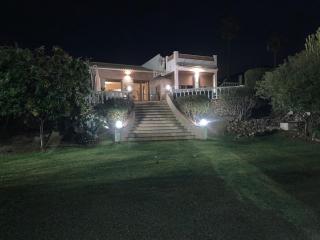 Villa Mariposa with Heated pool - 8