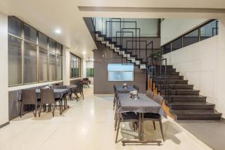 Treebo Shree Sai Suites - 2km from Mahalaxmi Temple - 7