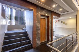 Treebo Shree Sai Suites - 2km from Mahalaxmi Temple - 6