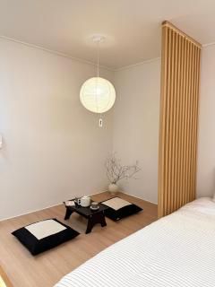 Dear Seoul Stay - Modern 2BR, 7 Min Walk to Seoul Station, Sleeps 6 - 5