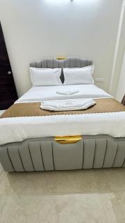 Myra Service Apartments - 4