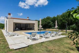 Villa Deluxe - 5