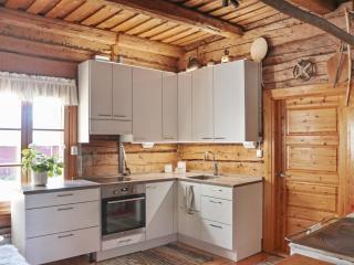 Holiday Home Laattajan hirsipirtti by Interhome - 1