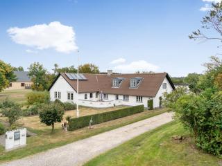 Holiday Home Rebecca - 1-5km from the sea by Interhome - 0