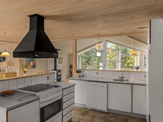 Holiday Home Ajten - 150m from the sea by Interhome - 6