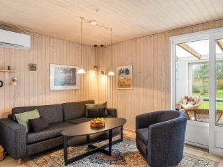 Holiday Home Gisella - 900m from the sea by Interhome - 4