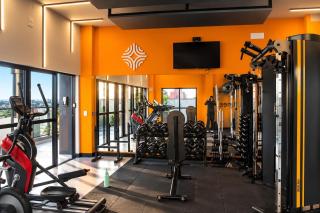 Curitiba Gem with Parking Space, Pool and Gym - 1