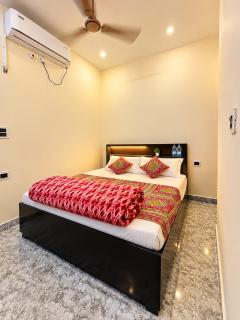 Shri shri stay100 mtr from Ram mandir - 7
