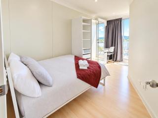 Dana-Cozy Private Room in Shared Central Apt-Rm 1 - 0