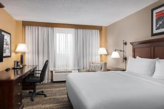 DoubleTree by Hilton Cincinnati Airport - 1