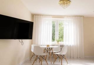 Nowy ! Apartament Premium z Wanną !!! blisko -Manufaktury -Orientarium ZOO -Aquapark Fala ! Centrum ! Prywatny !!! Zamykany !!! Parking !!! -Gratis - na pilota -Smart TV -WiFi -Zmywarka -Pralka -Ekspres do Kawy Cicha ! Prywatna Okolica W pełni wyposażony - 1