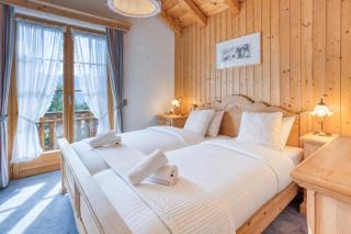 Chalet authentique avec vue montagne, cheminée & jardin - 1