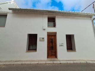 Restored 1900s Country House - 8