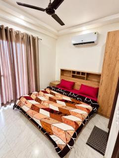 Mokshika's Homestay at Rishikesh - 9