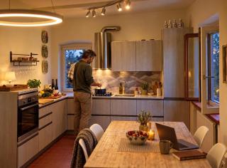 Grove Cottage: Immersed in nature & close to town - 9