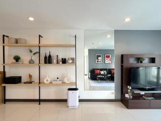 Stylish 2BR City View - BTS St.Louis - Ultra Fast Wifi - 1