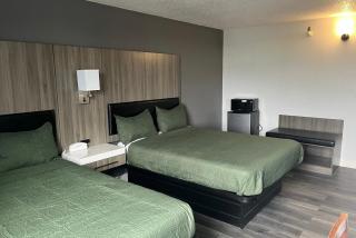Coratel Inn and Suites By Jasper Roseville - 2