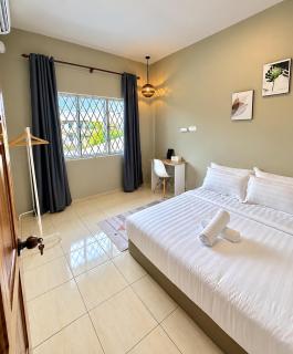 ANG LEE HOLIDAY HOME 2 - 1