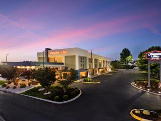 Hampton Inn Dublin - Newbern - 8