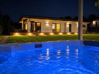 Villa pod Zamkiem Rytro - Private Forest Villa with Hot Tub - 0