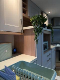 Amore Apartment - Cosy, Modern Top Floor Apartment - 3