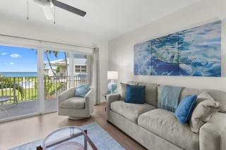 George Town Villas 30 2 Bedroom with Pool and Ocean Views - 0
