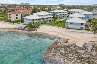 George Town Villas 30 2 Bedroom with Pool and Ocean Views - 1