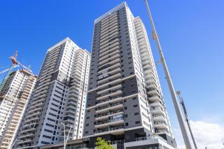 Luxury High-Floor Apt | New Tower | Steps to Mall - 2