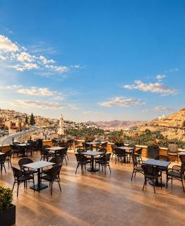 Petra Canyon Hotel - 5
