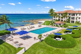 Newly Remodeled 2 Bedroom Condo on Seven Mile Beach - 4