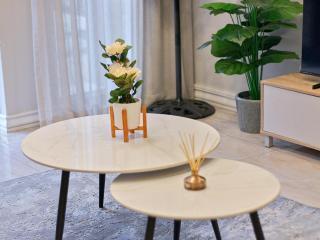 Self Checkin - Luxury Tranquil Apartment in Guesthouse - 8