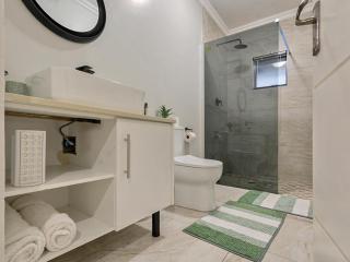 Self Checkin - Luxury Tranquil Apartment in Guesthouse - 4