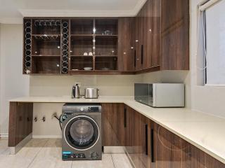 Self Checkin - Luxury Tranquil Apartment in Guesthouse - 1