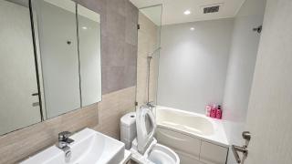 Paradise condo-perfect location - 9