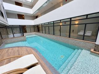 Paradise condo-perfect location - 4