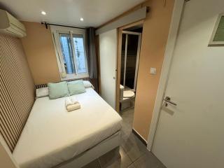 Suite con baño privado frente al metro BCN - 6