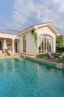 LohonoStays Villa Enia A - 6