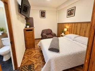 Cozy Studio - 9 Min to Historic Center - 2