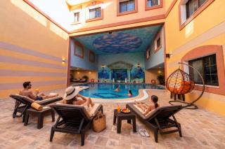 Petra Canyon Hotel - 1