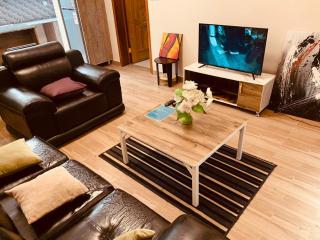 Crown Apartments -1Bedroom - comfortable & spacious , with an awesome base to explore Kigali - 5