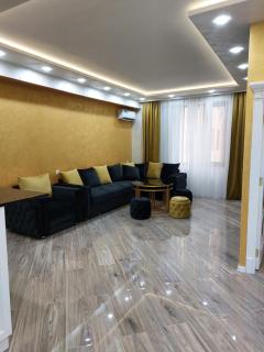 Yvn Estates I Luxury Apt Prime Center - 3
