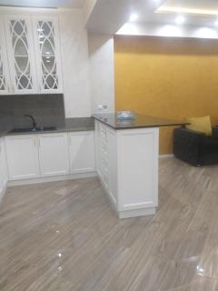Yvn Estates I Luxury Apt Prime Center - 2