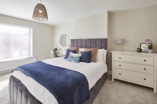 Host & Stay - No 8 - 9